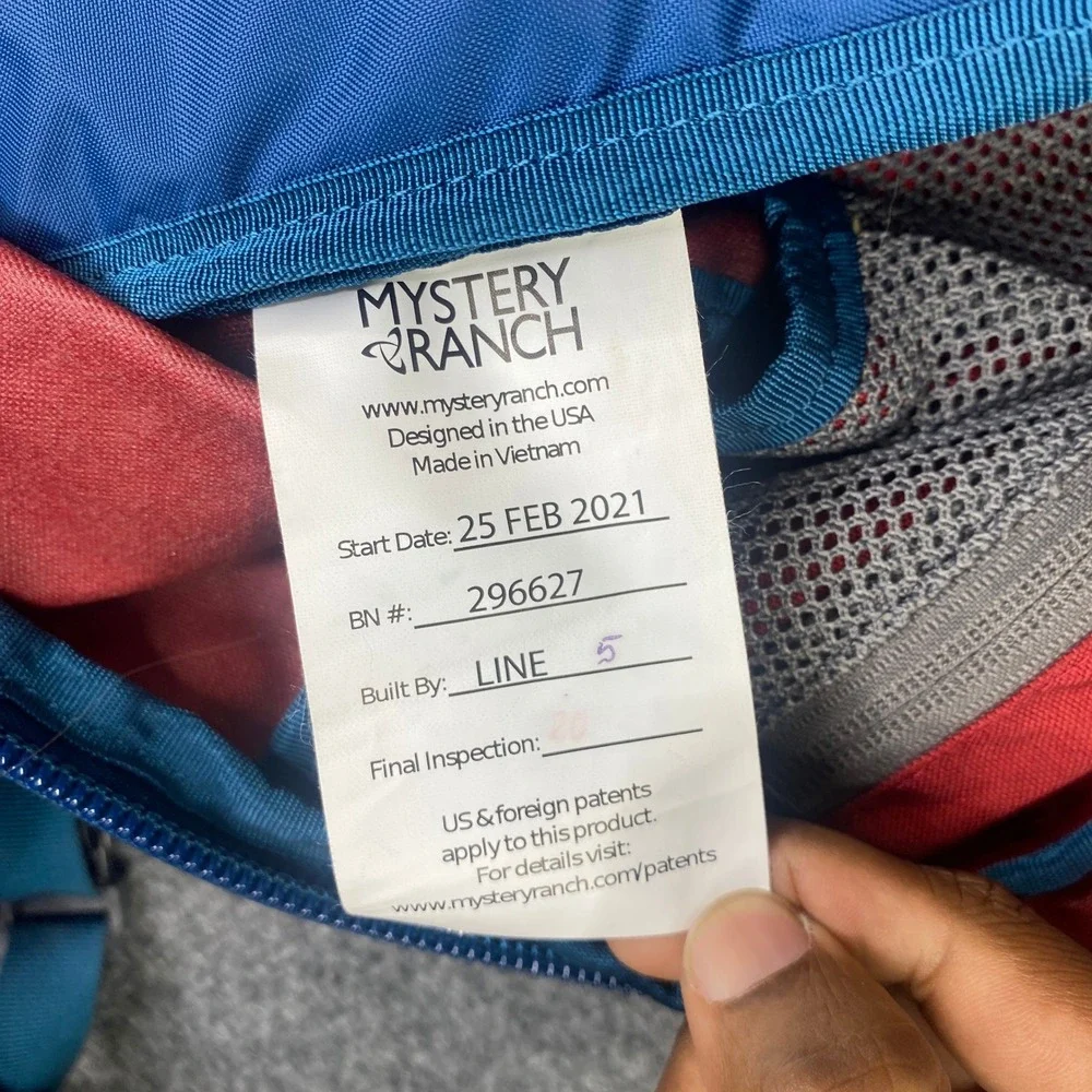 Mystery Ranch Urban Assault 21 Backpack Red Blue 3-Zip Daypack 296627
